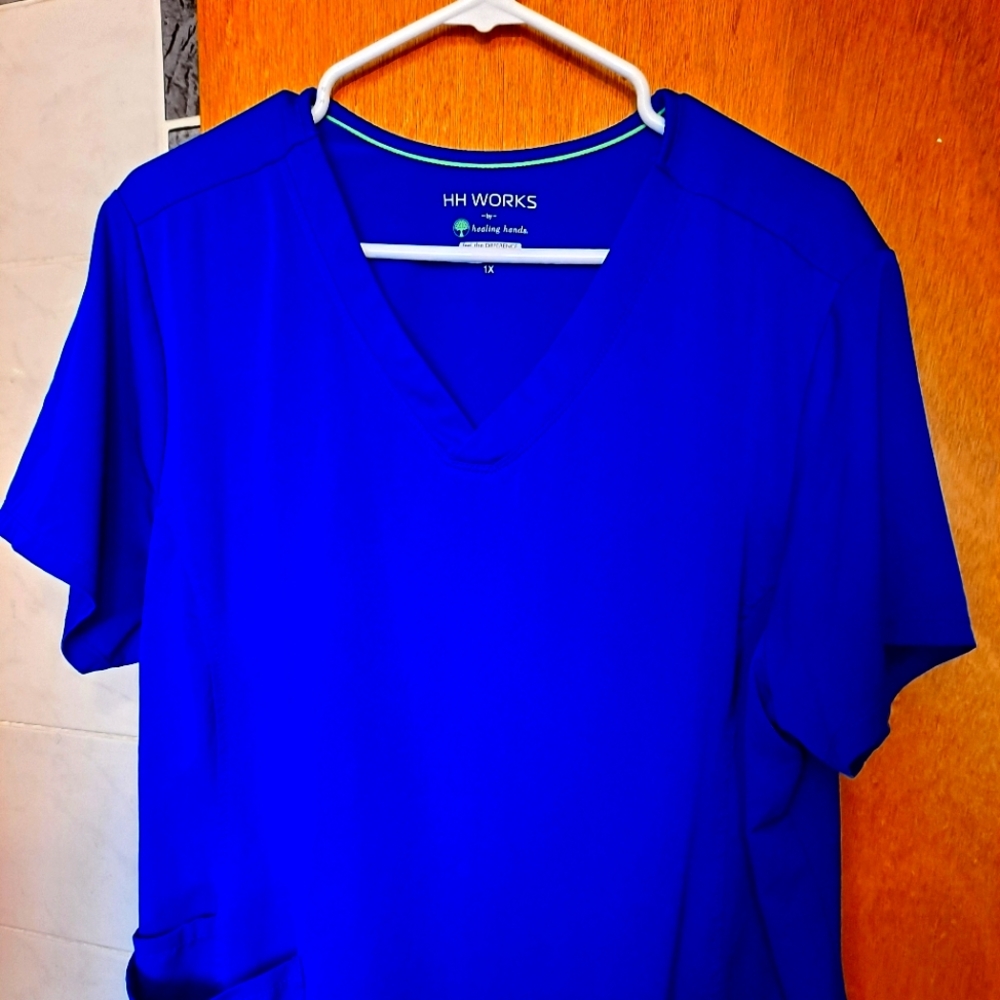 HH Works scrub top